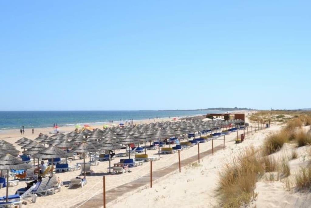 Home4U - Cosy Apartment With Fantastic Terrace Cabanas De Tavira Bagian luar foto