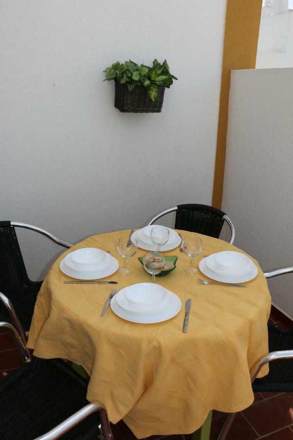 Home4U - Cosy Apartment With Fantastic Terrace Cabanas De Tavira Bagian luar foto